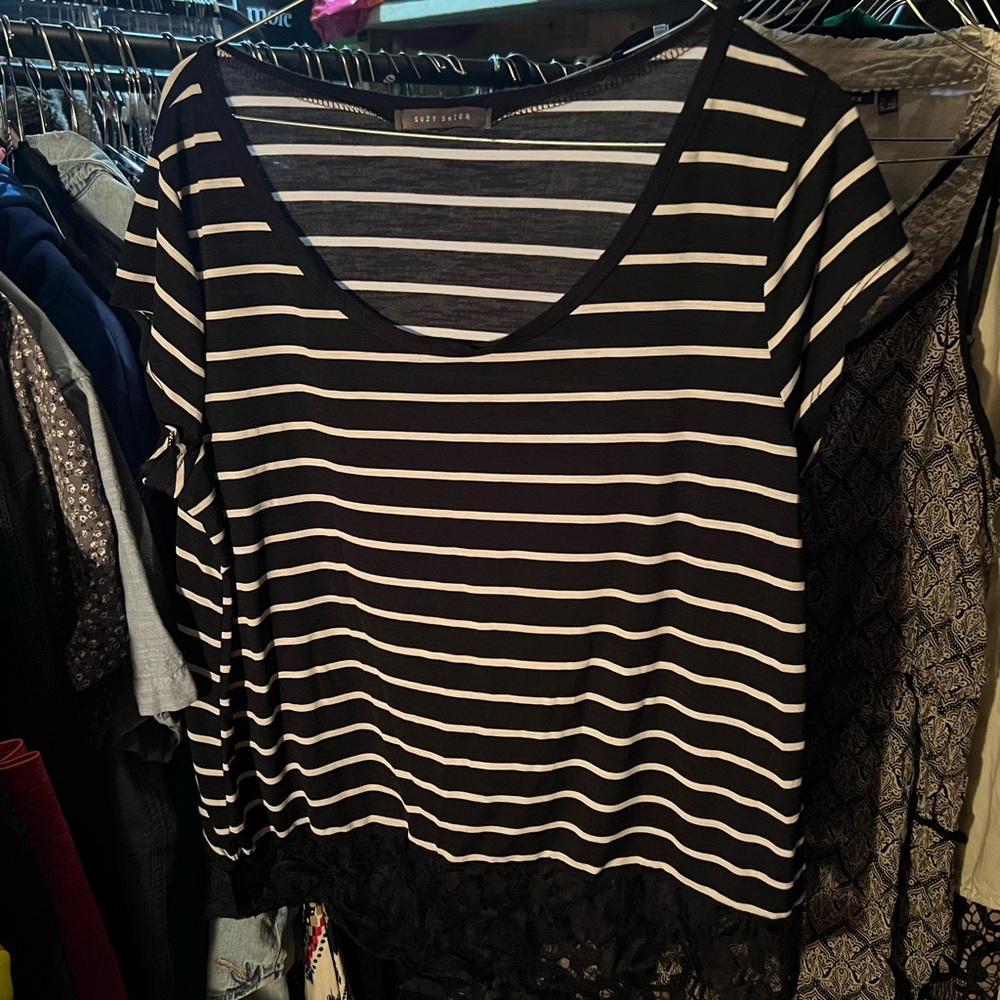 Suzy Shier Black and White Striped Tee lace bottom